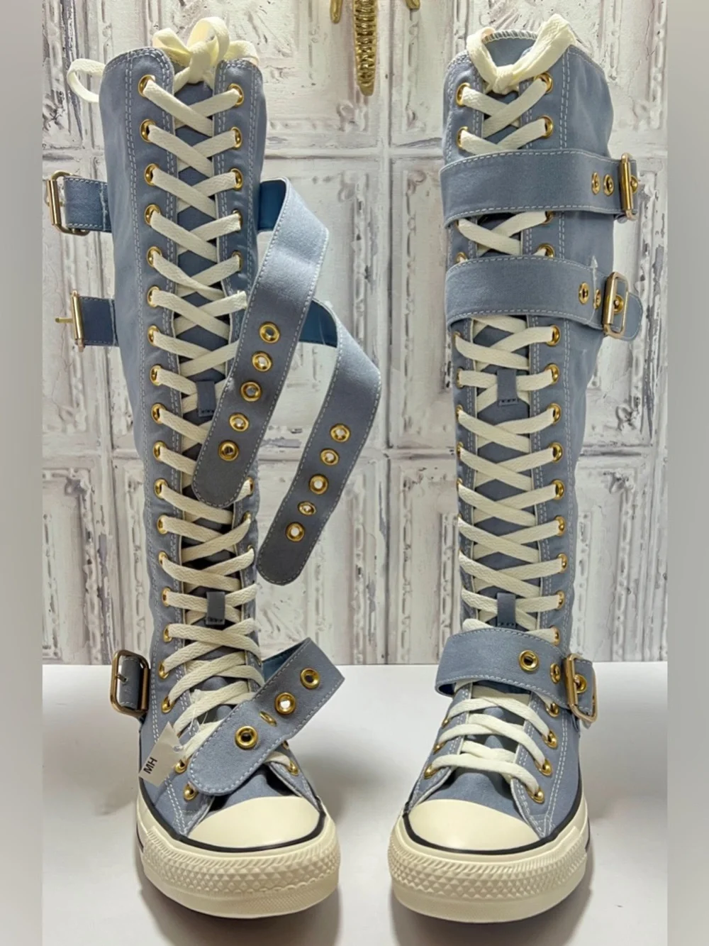 🆕 Converse Chuck Taylor XXHi Buckle Hi Top Shoes Women 7.5 Men 5.5
Blue|White - Picture 9 of 17